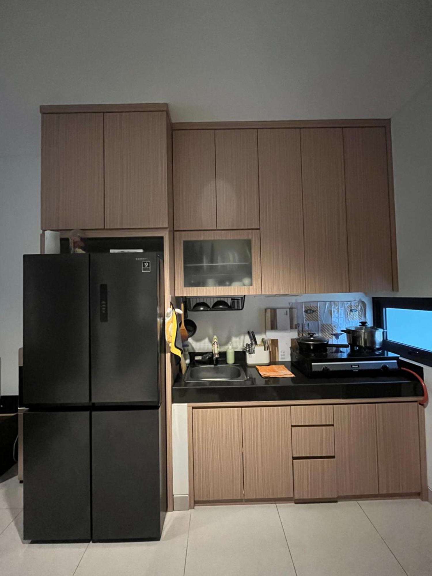 2 Floor Cozy House In Wisteria Jakarta Garden City エクステリア 写真