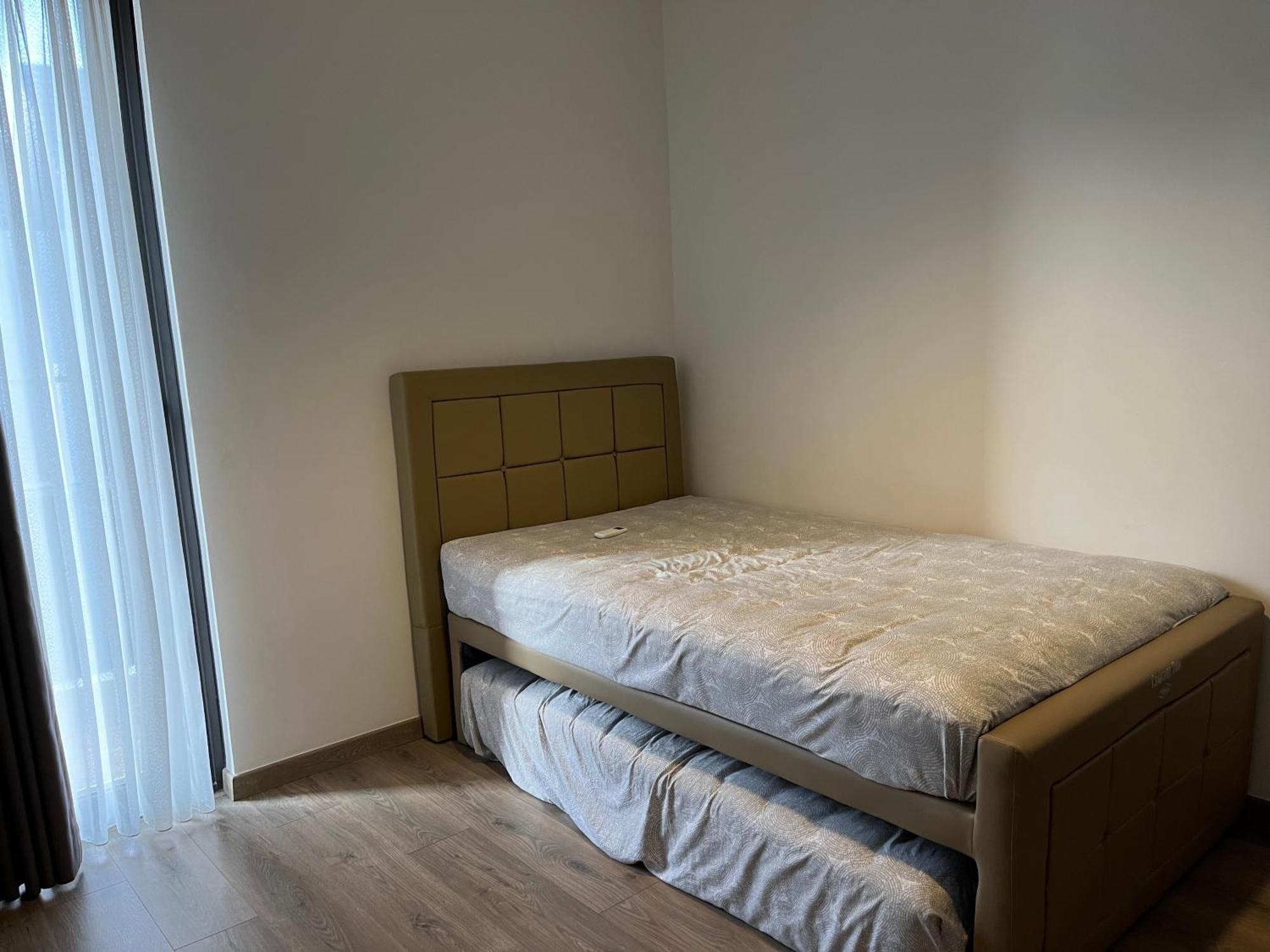 2 Floor Cozy House In Wisteria Jakarta Garden City エクステリア 写真